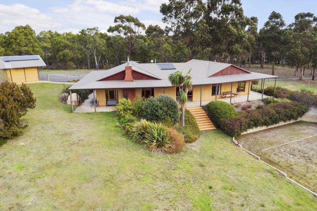 303 Sandys Hill Rd, Durham Lead, VIC 3352