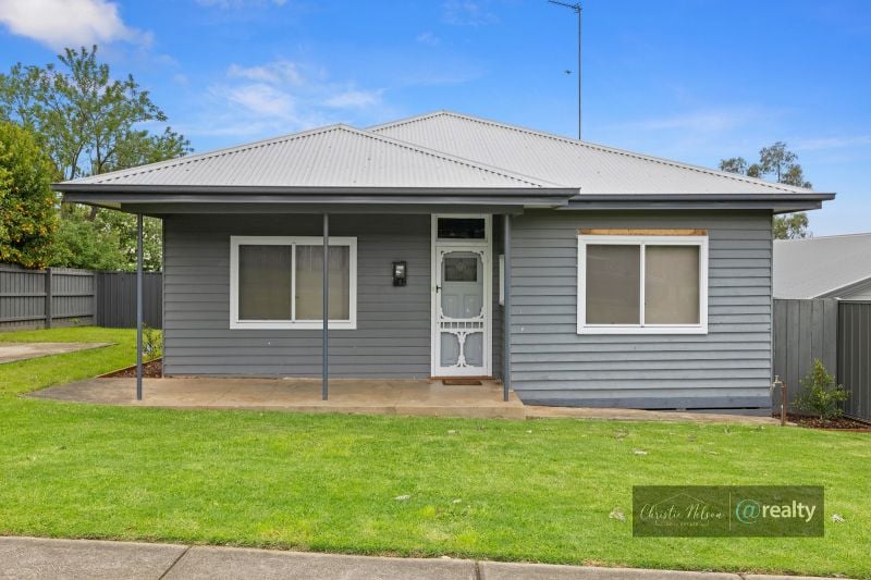 35b Young St, Leongatha, VIC 3953