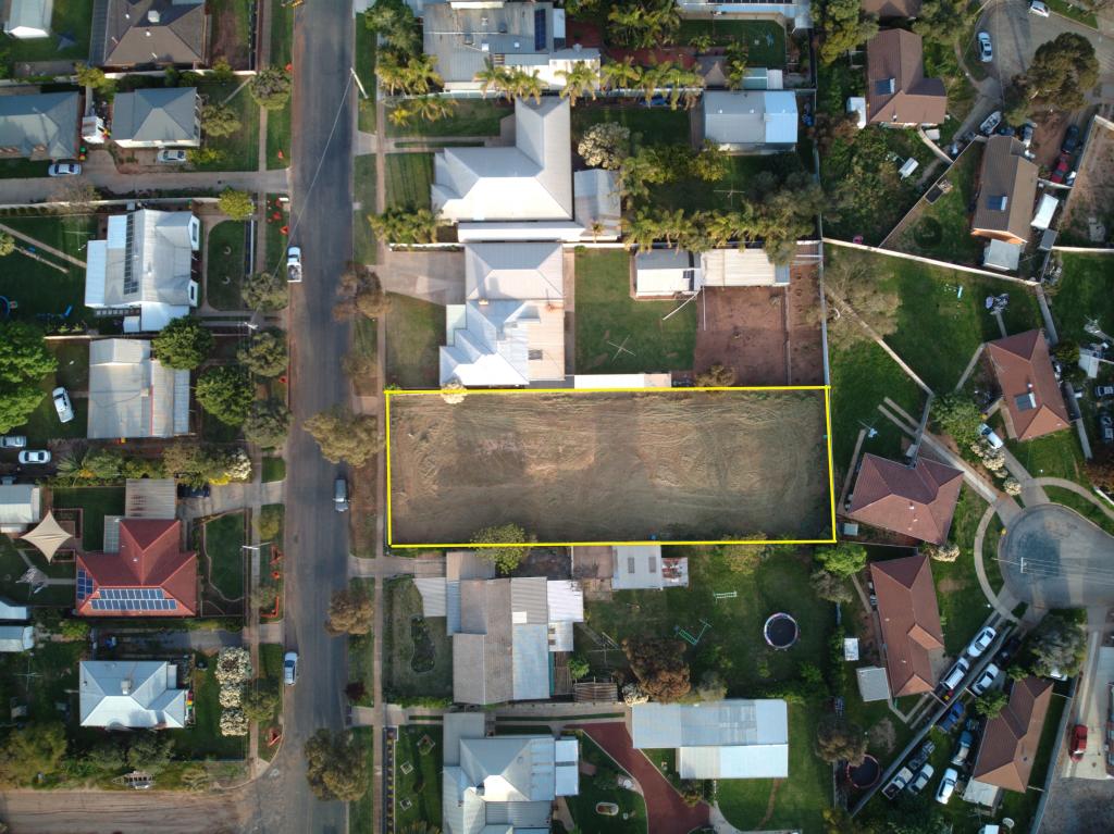 13 Ashton St, Swan Hill, VIC 3585