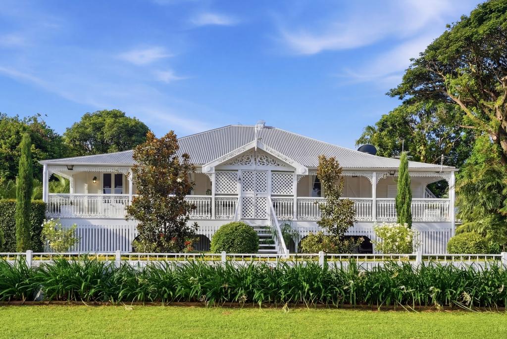 33 Armstrong St, Hermit Park, QLD 4812