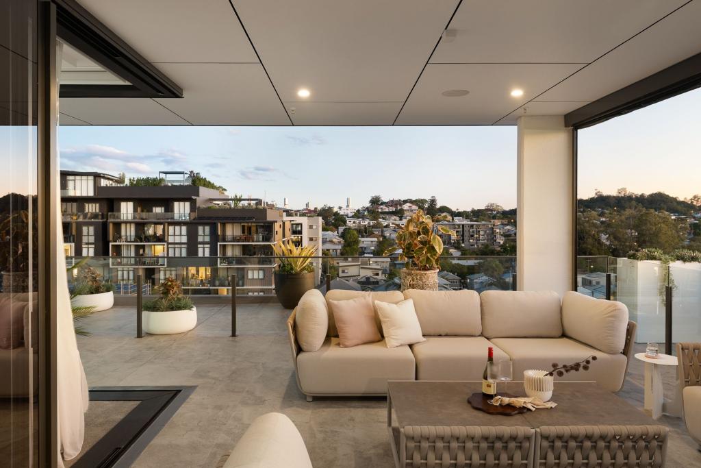 601/25 SWINBURNE ST, LUTWYCHE, QLD 4030