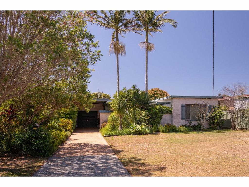 124 The Lakes Way, Forster, NSW 2428
