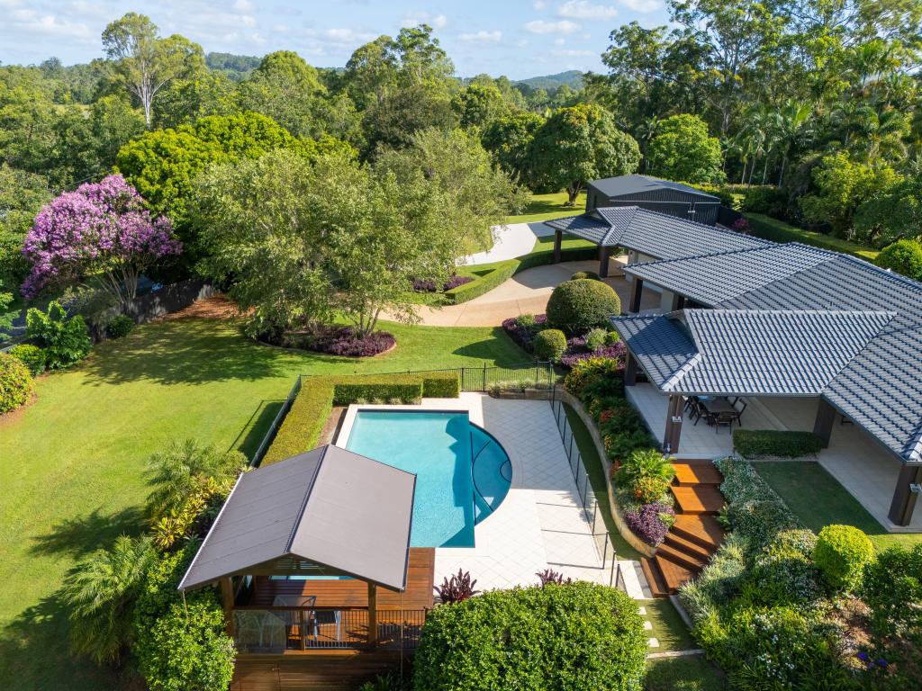 1 Merinda Dr, Palmwoods, QLD 4555