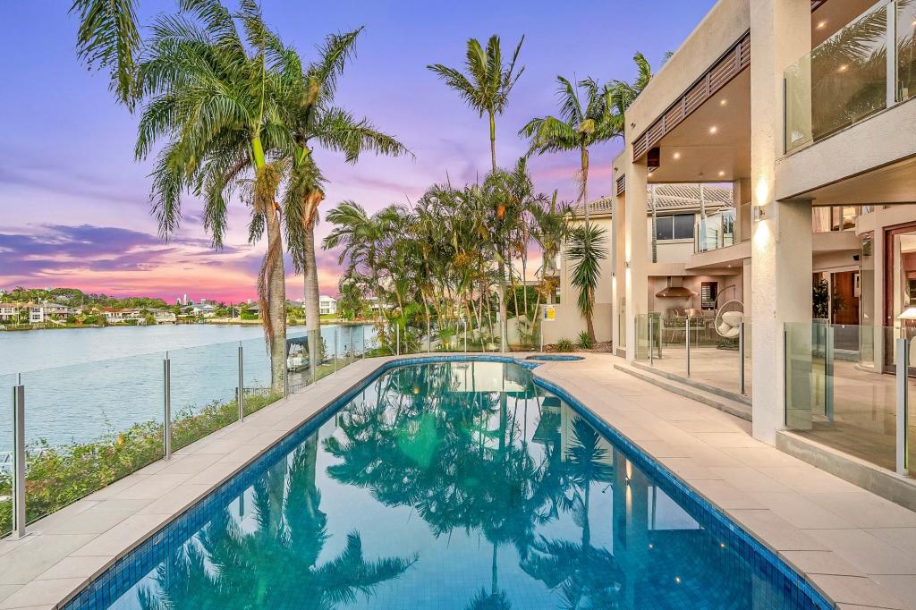 12 San Simeon Dr, Clear Island Waters, QLD 4226