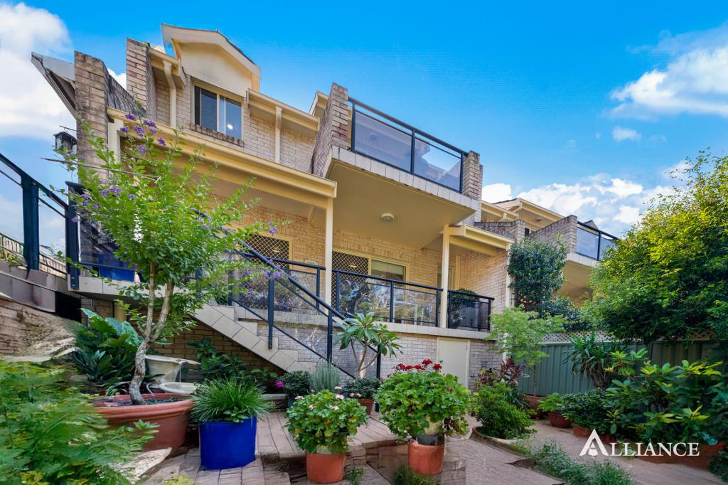 8/837 Henry Lawson Dr, Picnic Point, NSW 2213