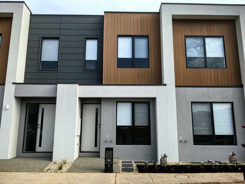 9 Pigment Dr, Mambourin, VIC 3024