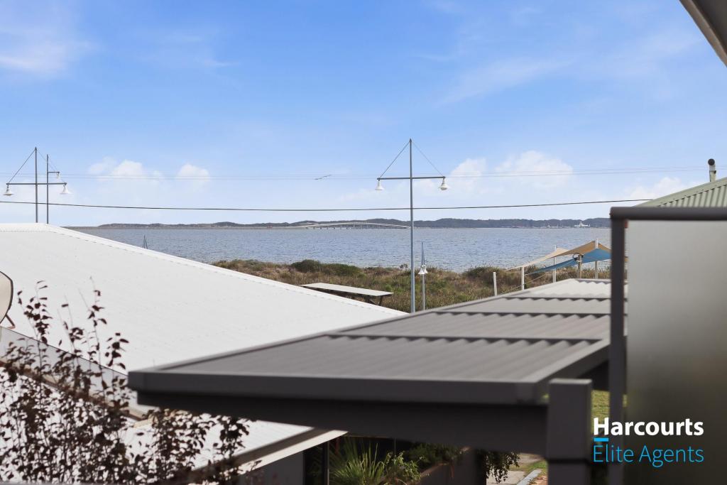 8/102 Kent St, Rockingham, WA 6168