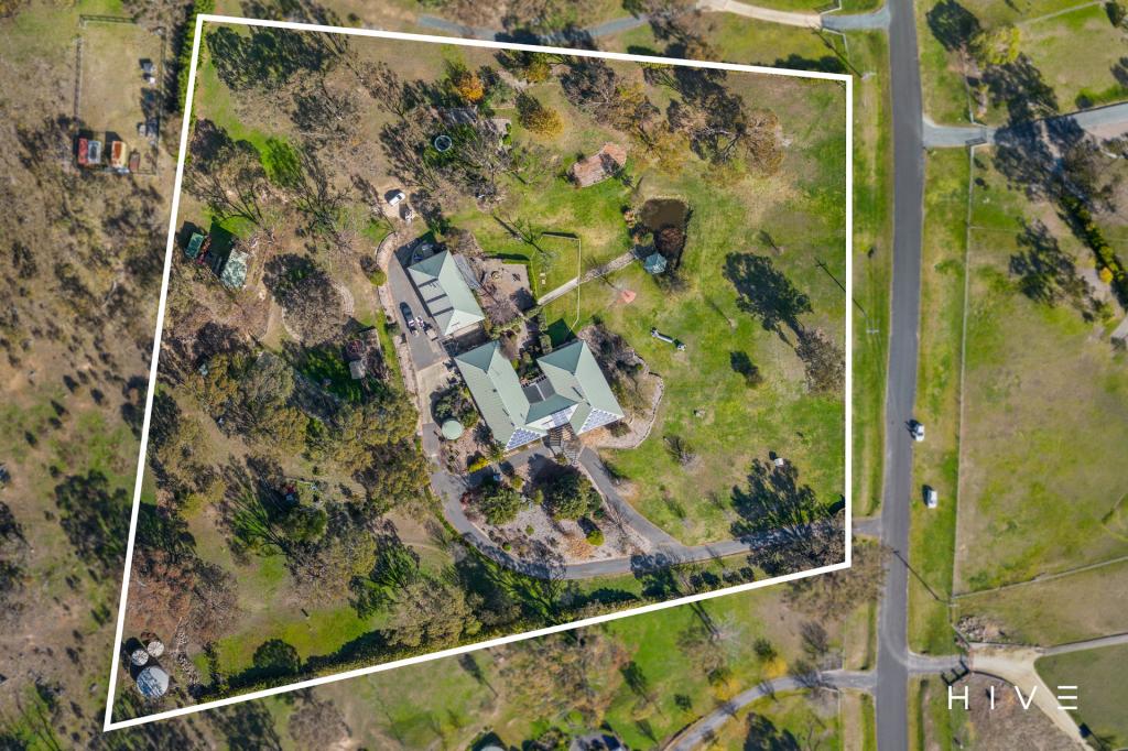 32 Hill Rd, Royalla, NSW 2620