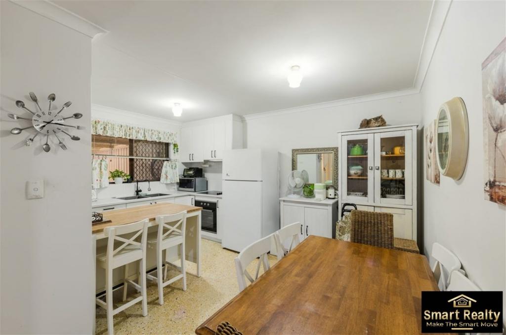 2 Brookdale Dr, Armadale, WA 6112