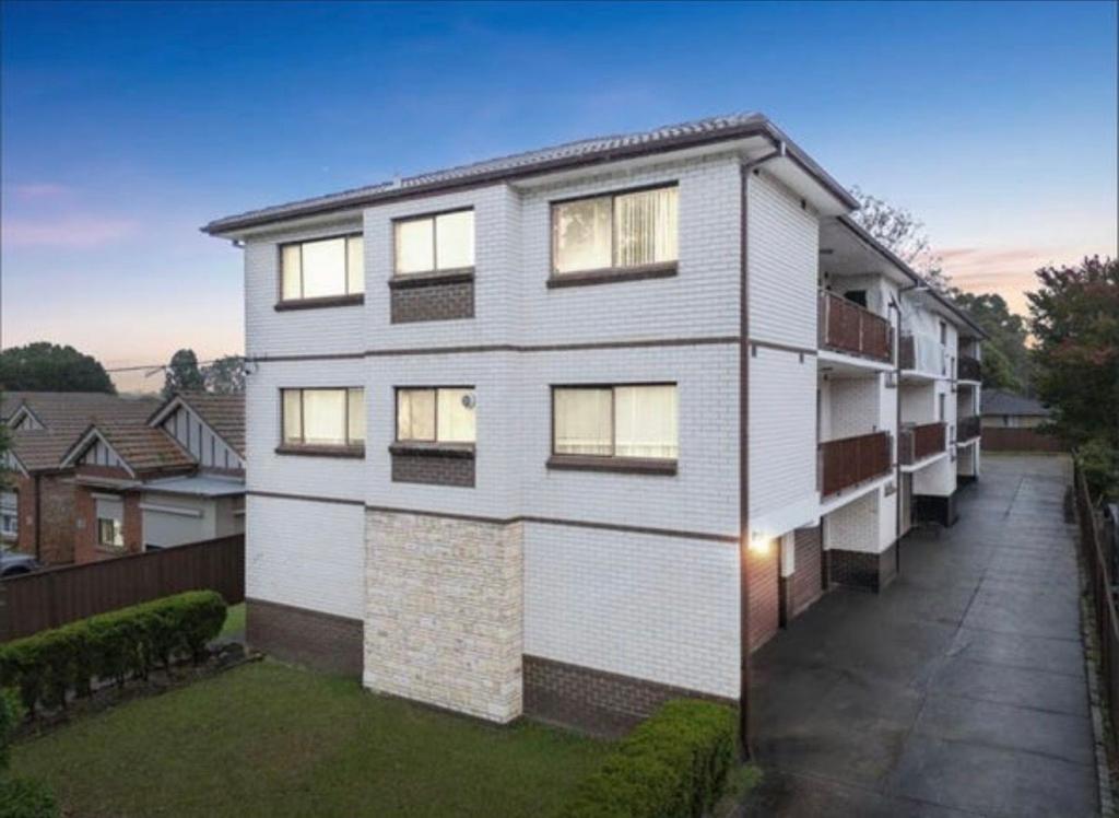 2/129 Victoria Rd, Punchbowl, NSW 2196