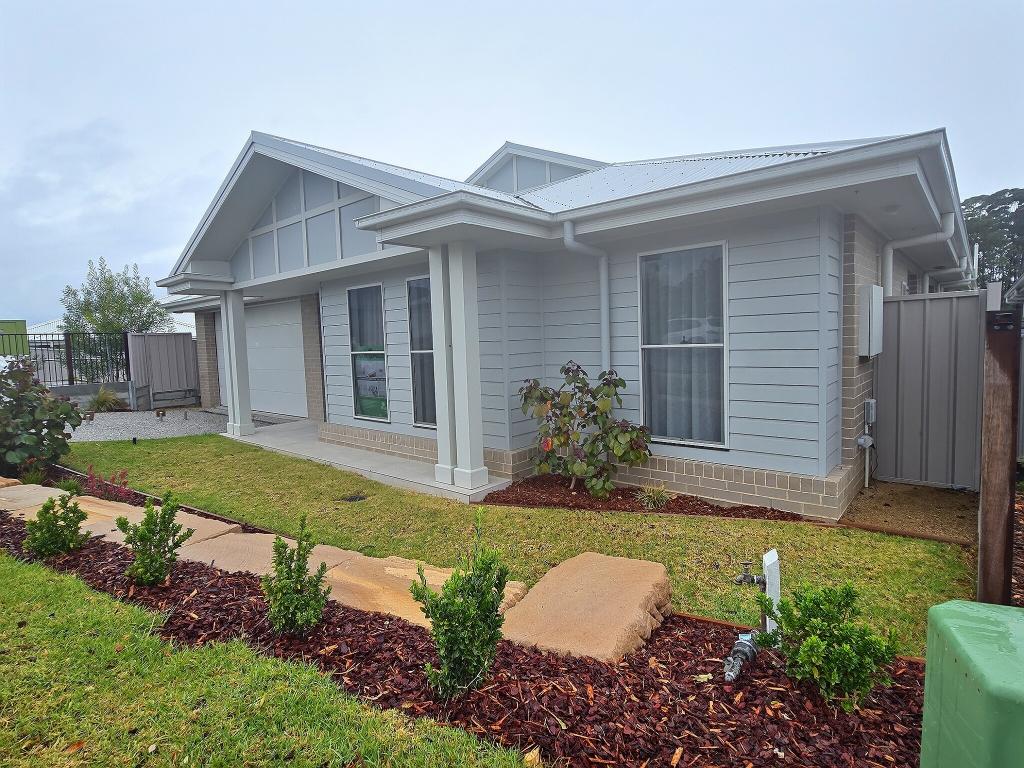 10 Birkdale Cct, Sussex Inlet, NSW 2540