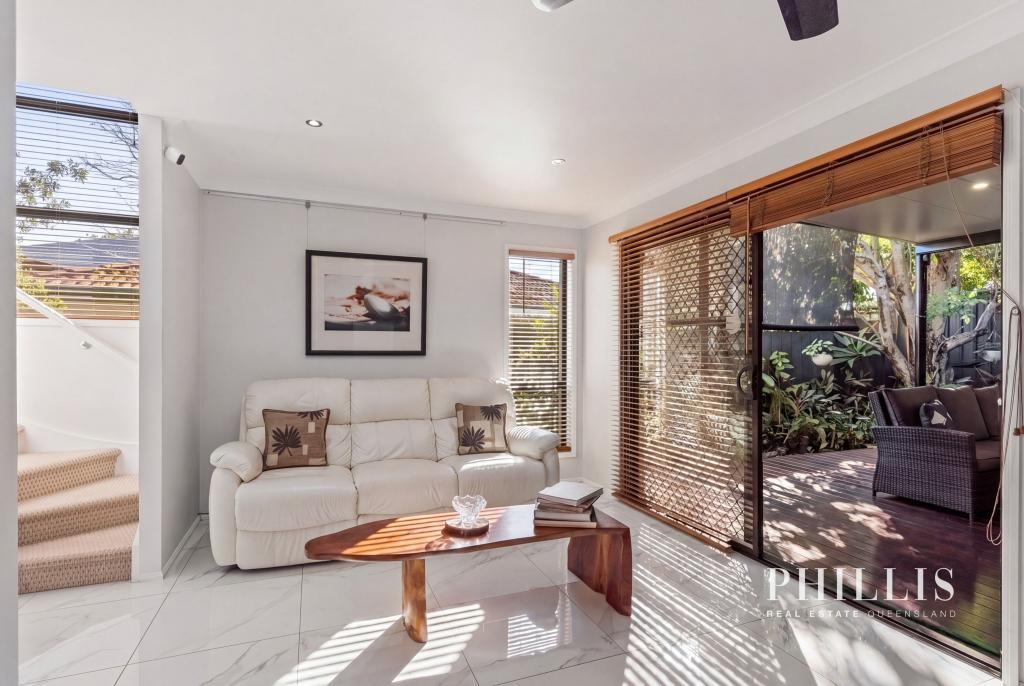 3/113 Whiting St, Labrador, QLD 4215