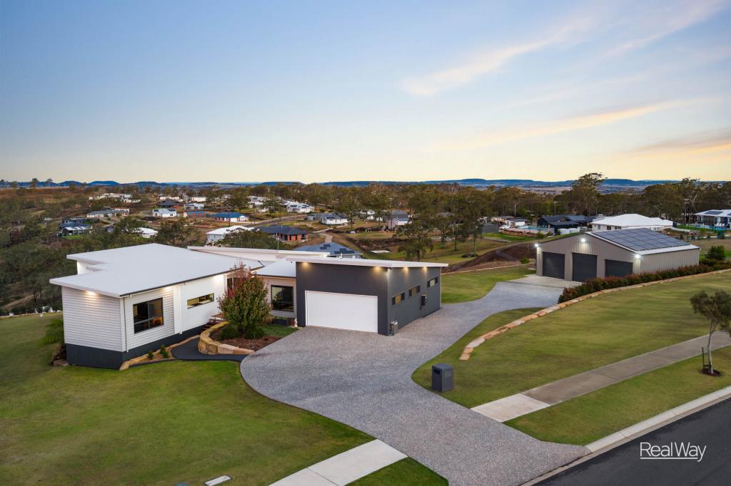 8 Summit Dr, Mount Rascal, QLD 4350