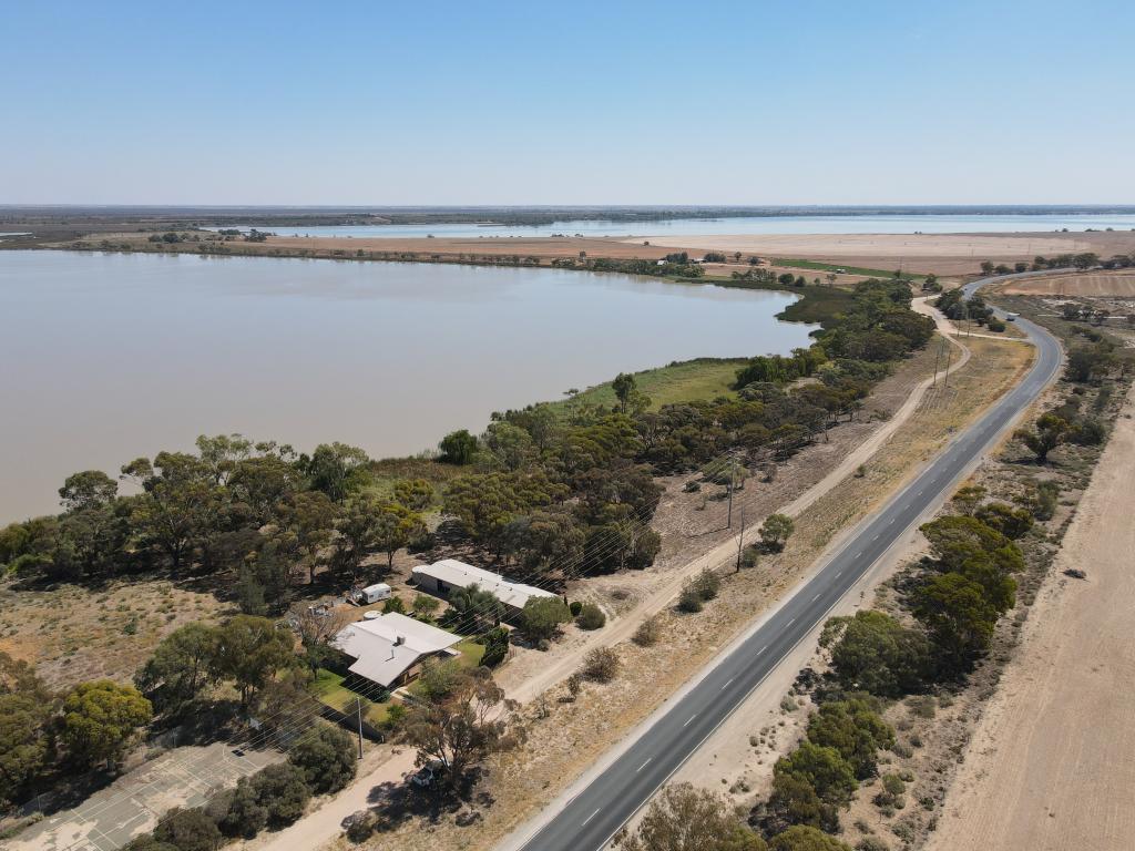 1947 Murray Valley Hwy, Lake Charm, VIC 3581