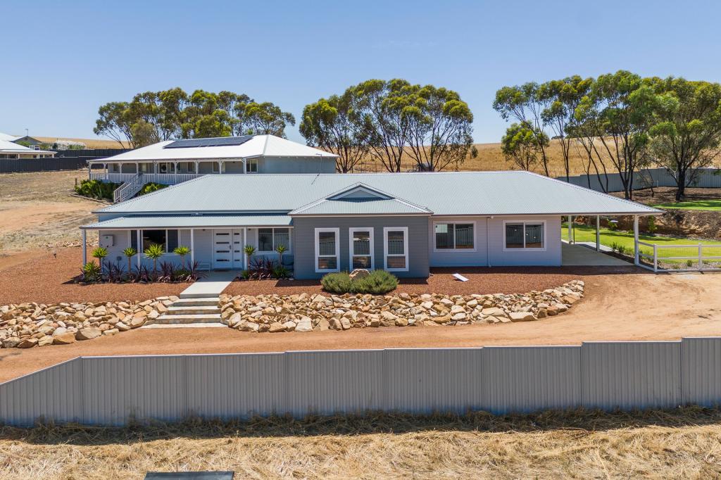 16 Tomkins Bend, Nunile, WA 6566