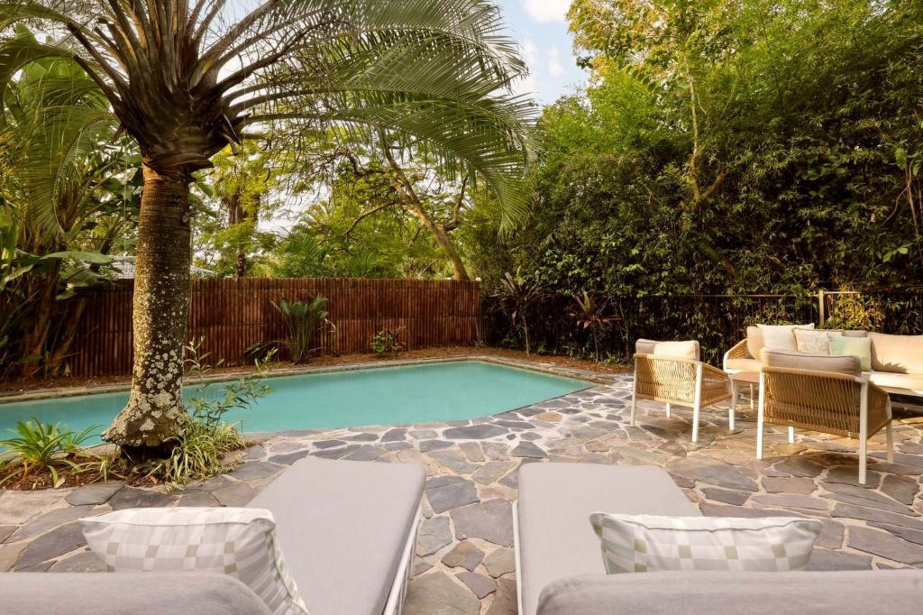 14 Quinty St, Fig Tree Pocket, QLD 4069