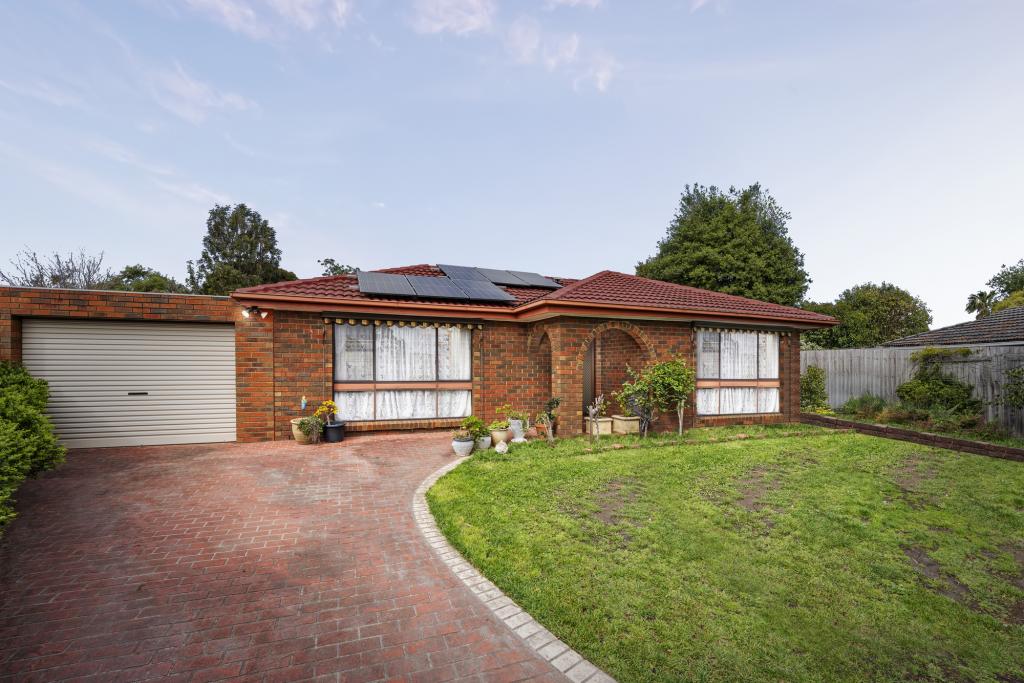 8 Moss Ct, Rowville, VIC 3178