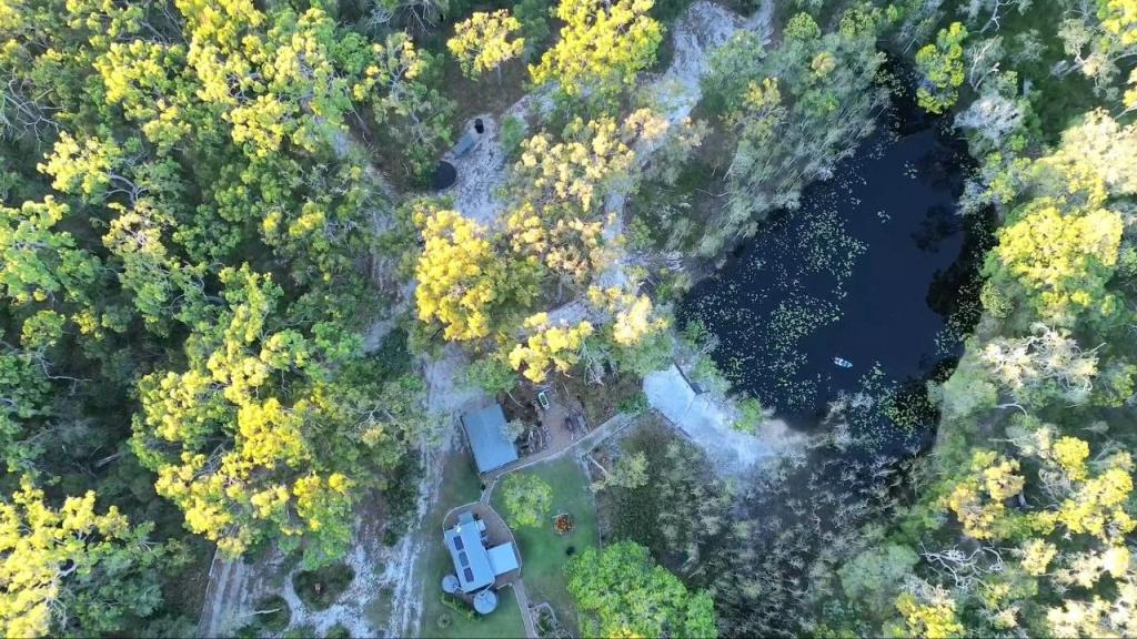 2432 Round Hill Rd, Round Hill, QLD 4677