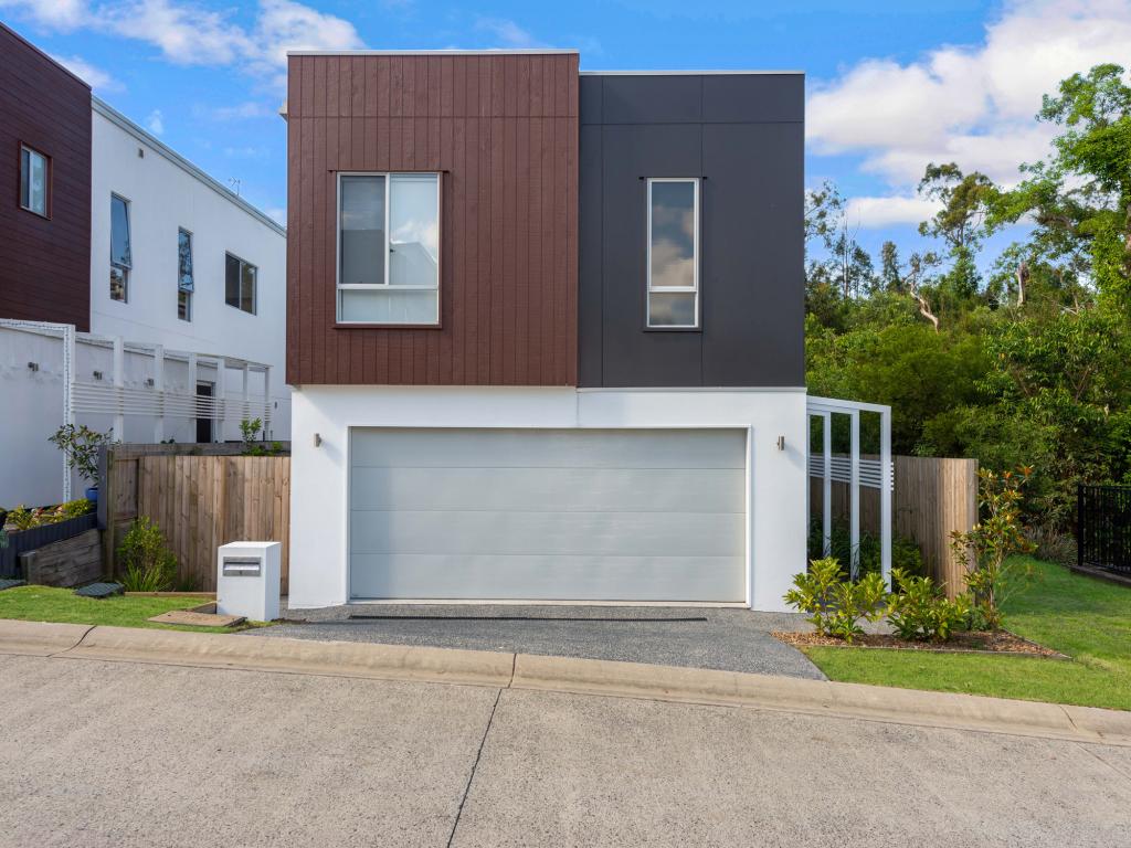 1 Stonewood Cct, Oxenford, QLD 4210