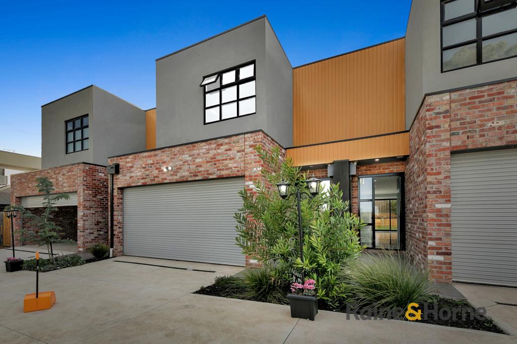 2/15 Rihanna St, Greenvale, VIC 3059