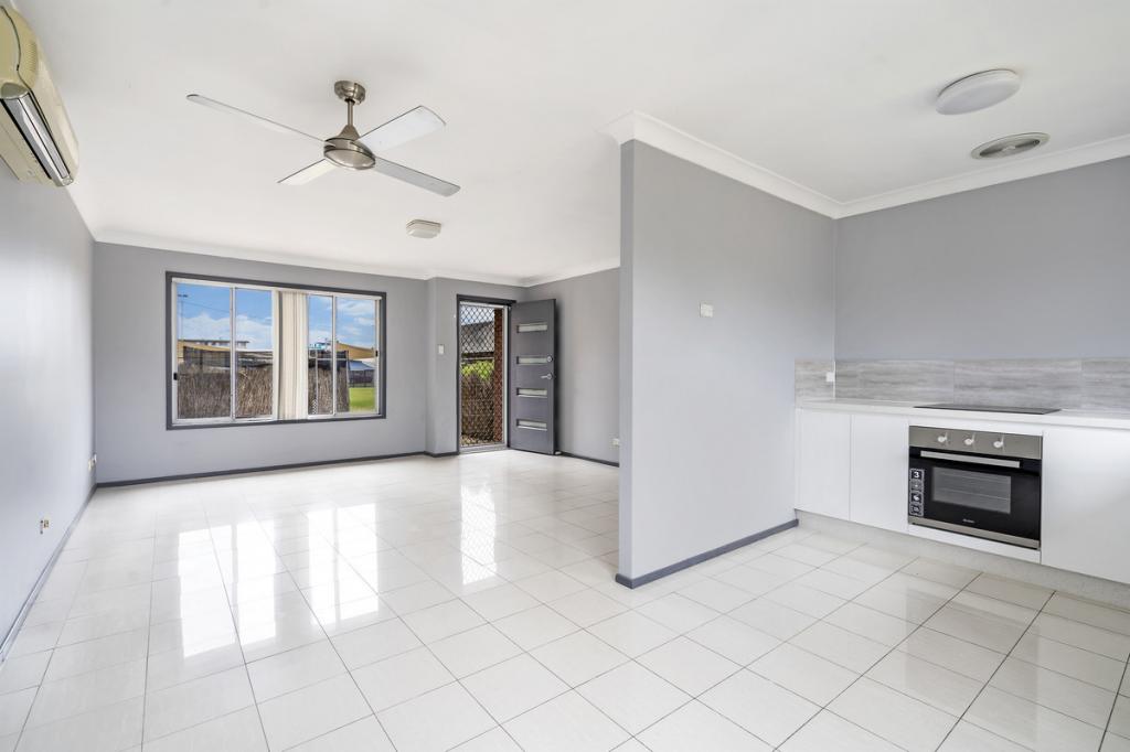 4 Taylor St, The Entrance, NSW 2261