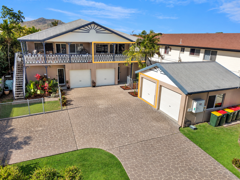 4/12 Hirst St, Hermit Park, QLD 4812