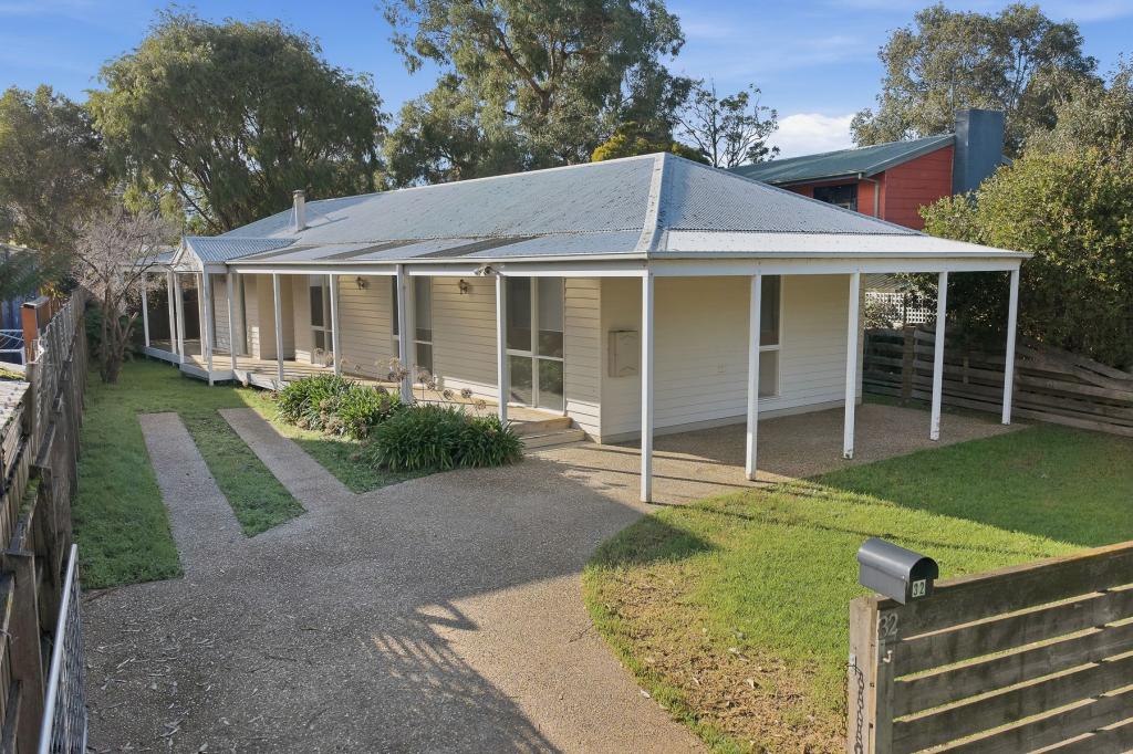 32 Sea Breeze Pde, Cape Paterson, VIC 3995