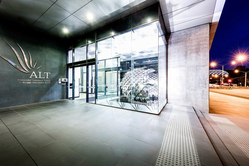 1908/18 1908/8 MT ALEXANDER RD, TRAVANCORE, VIC 3032
