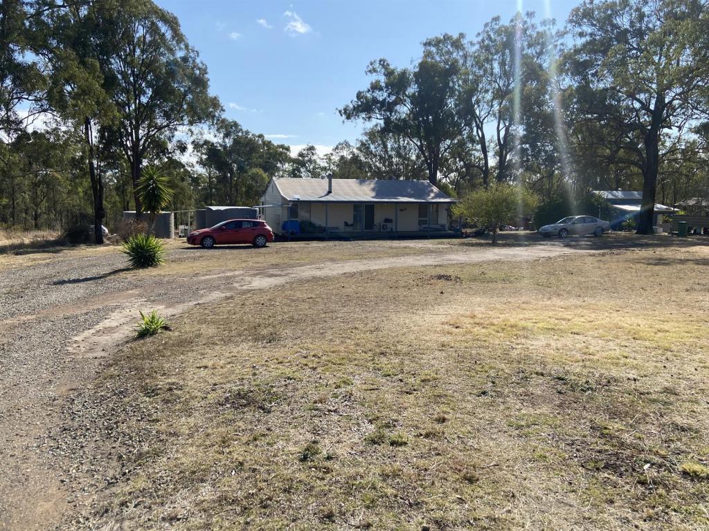 64 Thompson Rd, Runnymede, QLD 4615