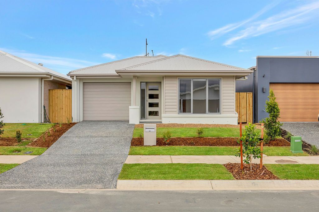 61 Cocos Cres, Banya, QLD 4551