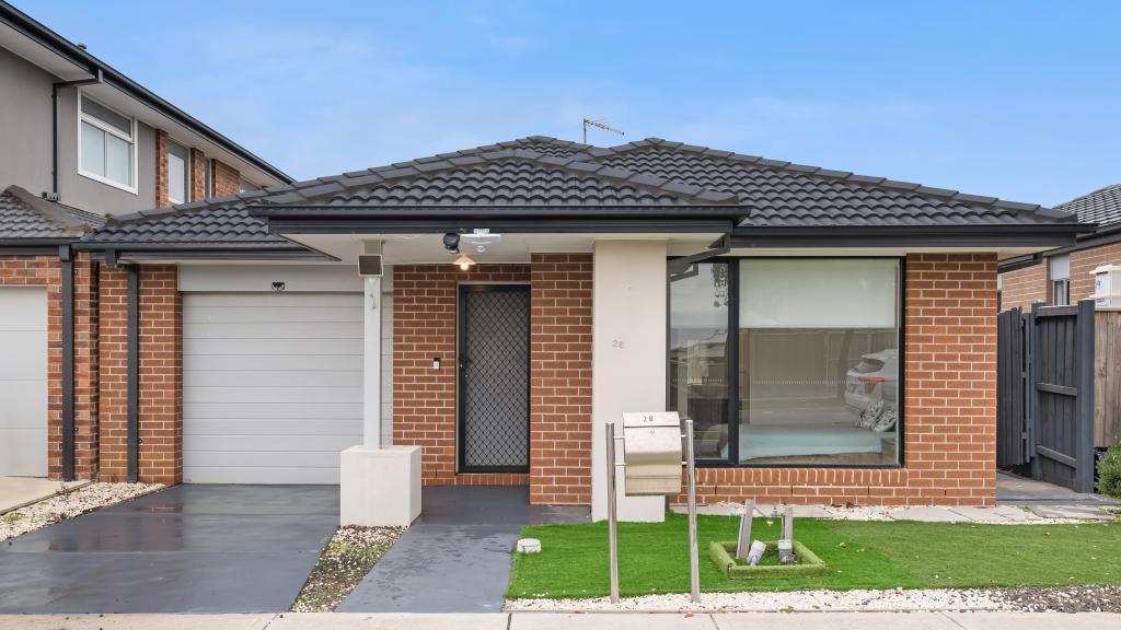 28 Camberwell Pde, Mickleham, VIC 3064