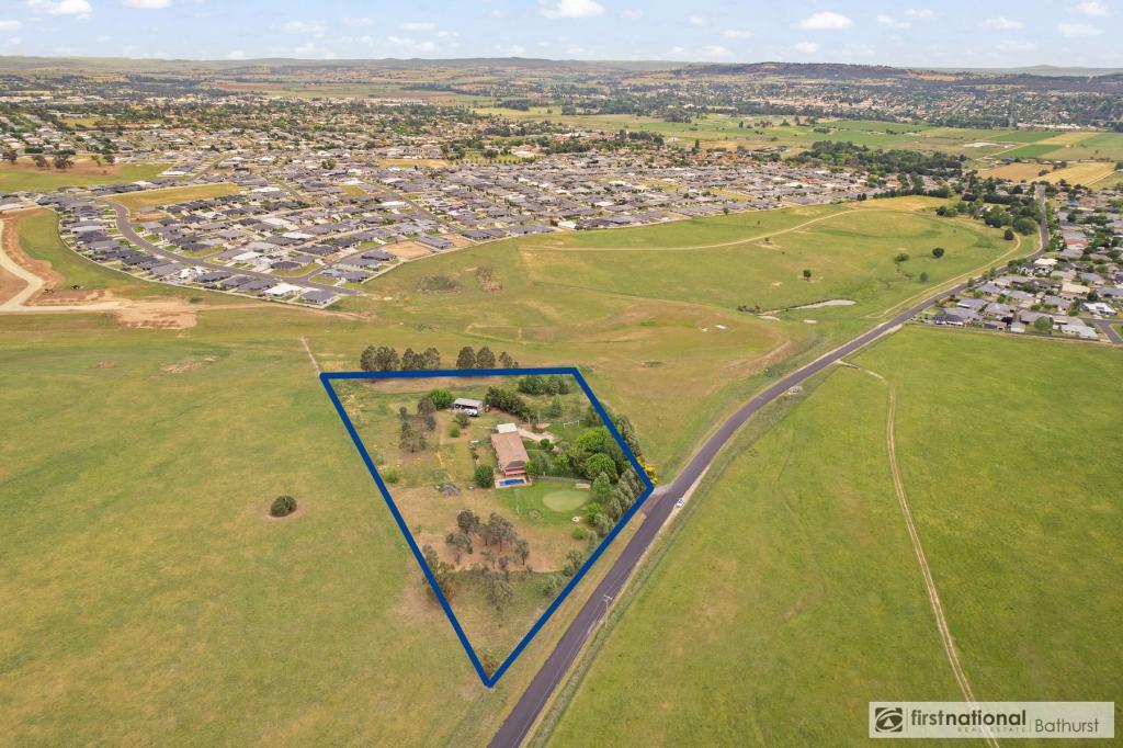 130 LAFFING WATERS LANE, LAFFING WATERS, NSW 2795