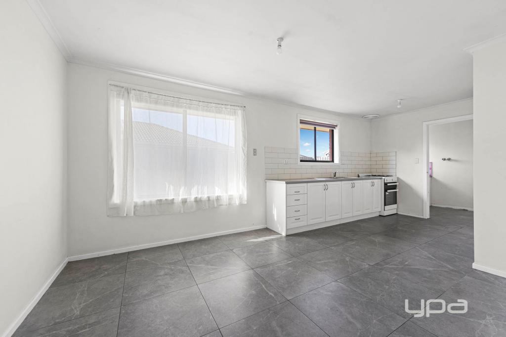 2/2 Beswick St, Deer Park, VIC 3023