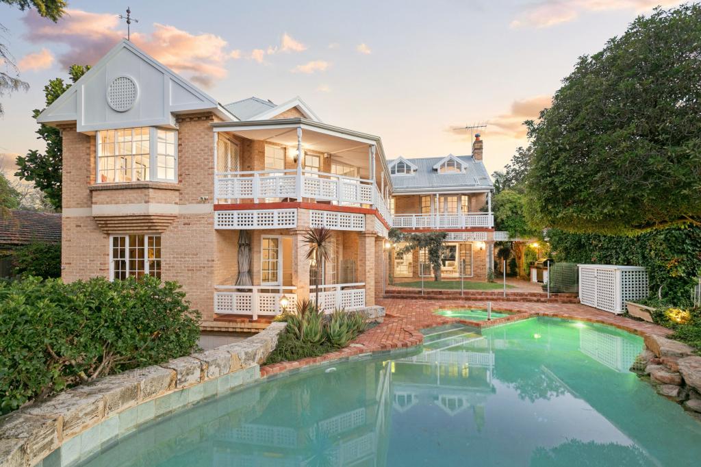 4 Kathryn Cres, Dalkeith, WA 6009
