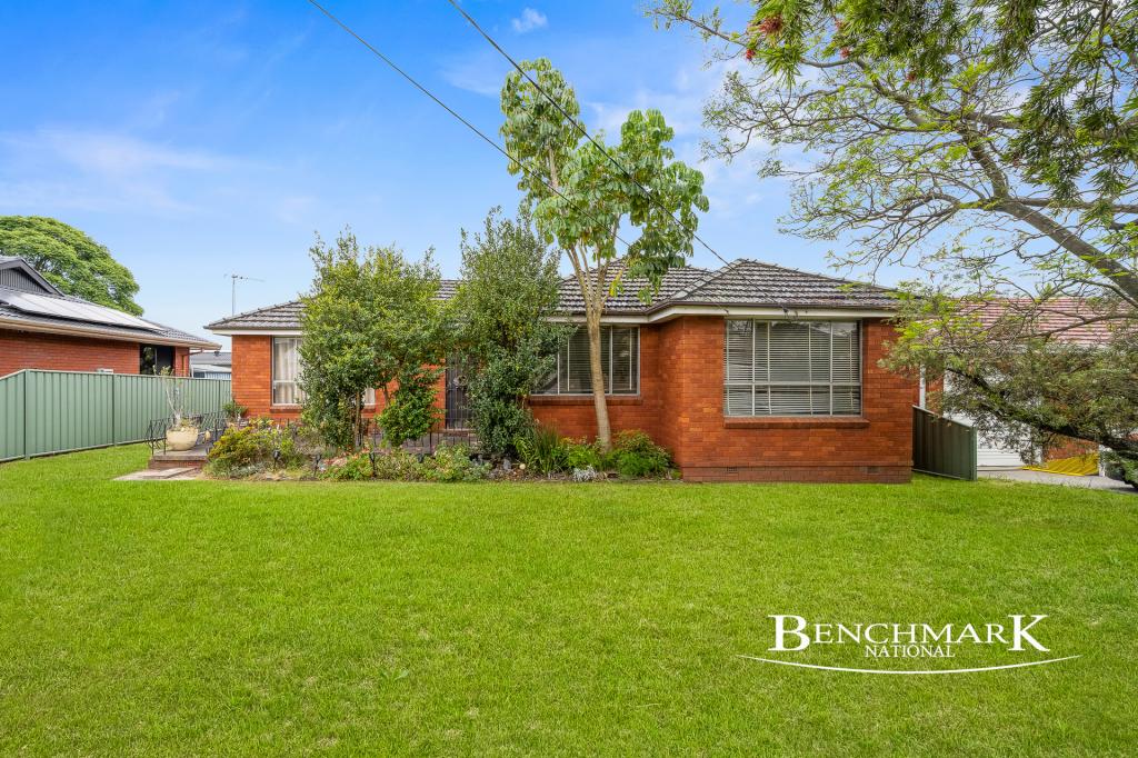 8 Flanagan Ave, Moorebank, NSW 2170