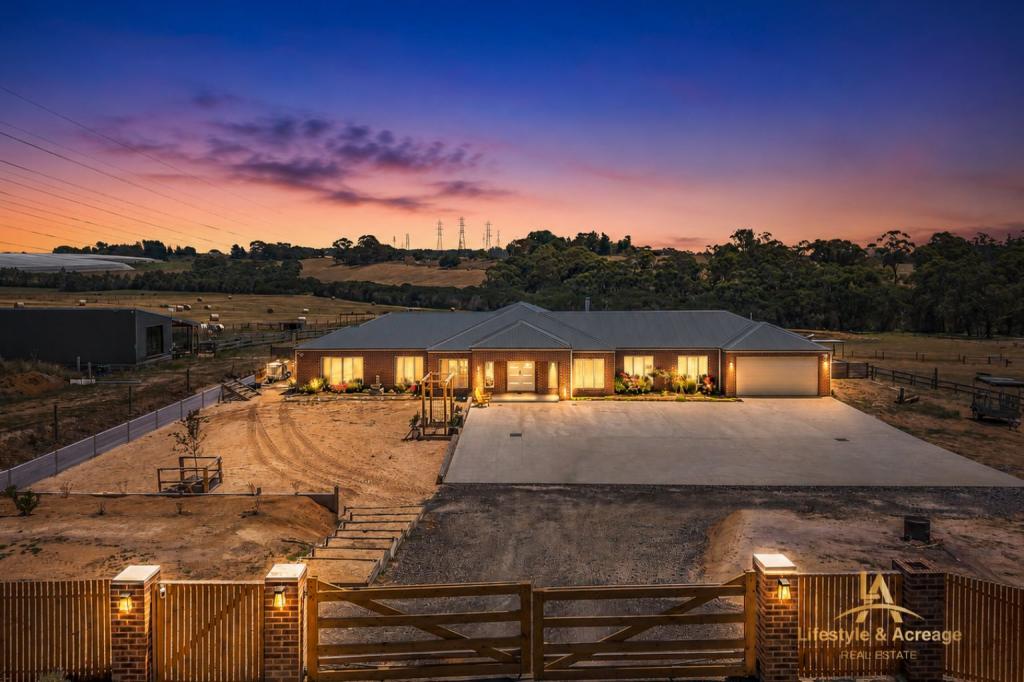 114 Old Sale Rd, Garfield North, VIC 3814