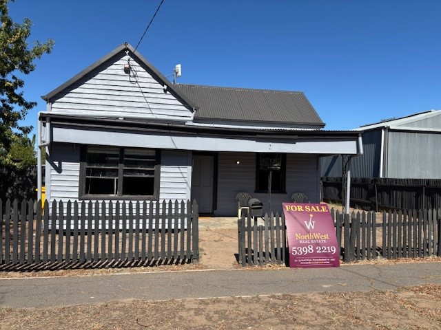 5 Devereux St, Warracknabeal, VIC 3393