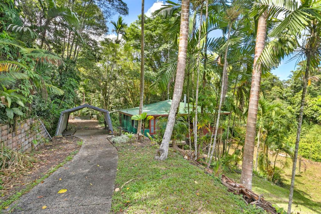 18 Rob Veivers Dr, Kuranda, QLD 4881