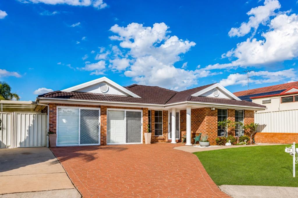 14 Christmas Pl, Green Valley, NSW 2168