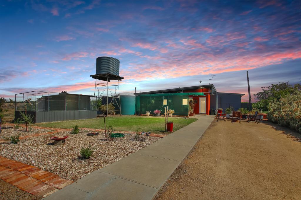 59 PERRY RD, GOLDEN HEIGHTS, SA 5322