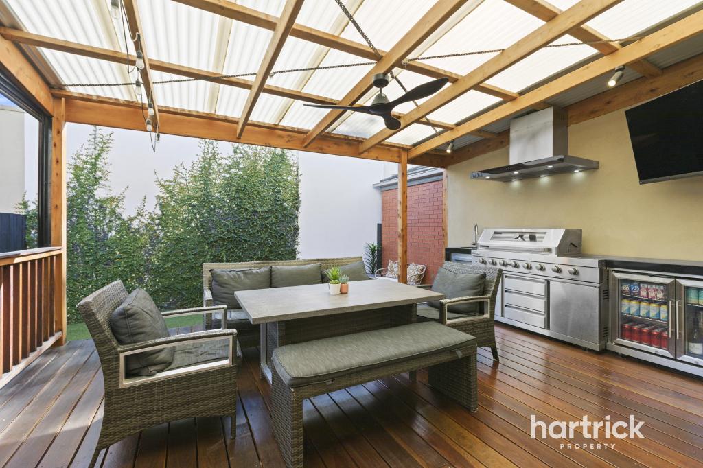 18/9-11 MANIKATO AVE, MORDIALLOC, VIC 3195