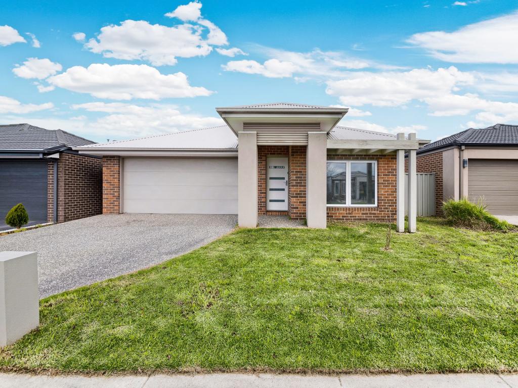 33 Cortula Rd, Cranbourne East, VIC 3977