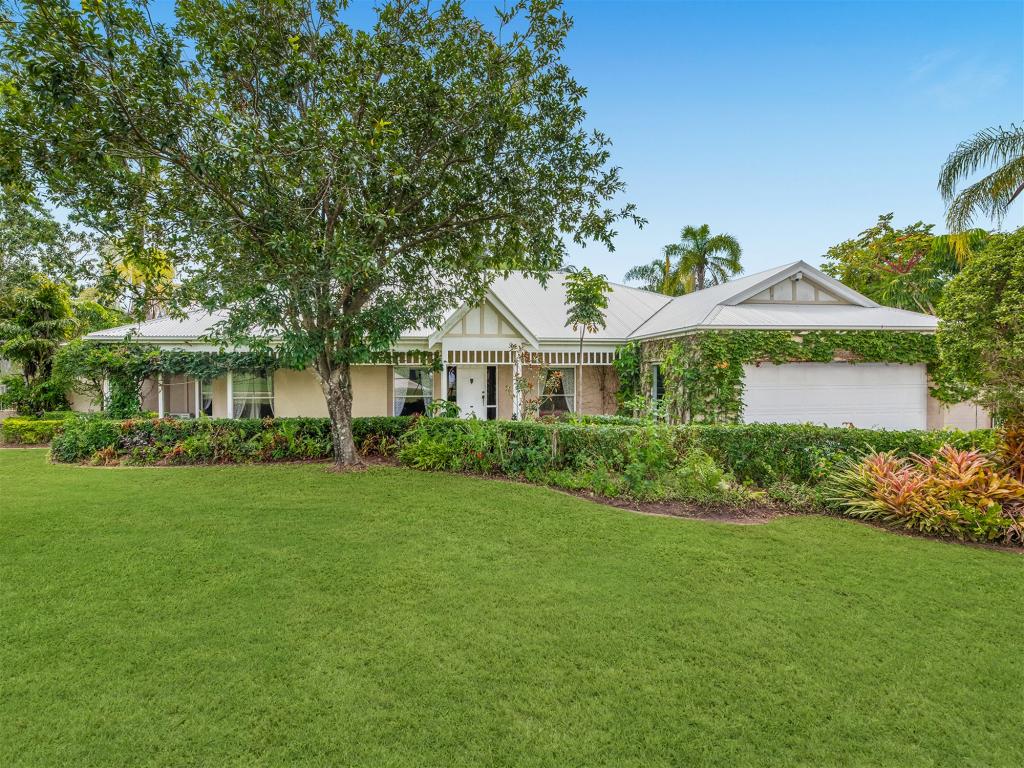 14 Queens Park Cct, Oxenford, QLD 4210