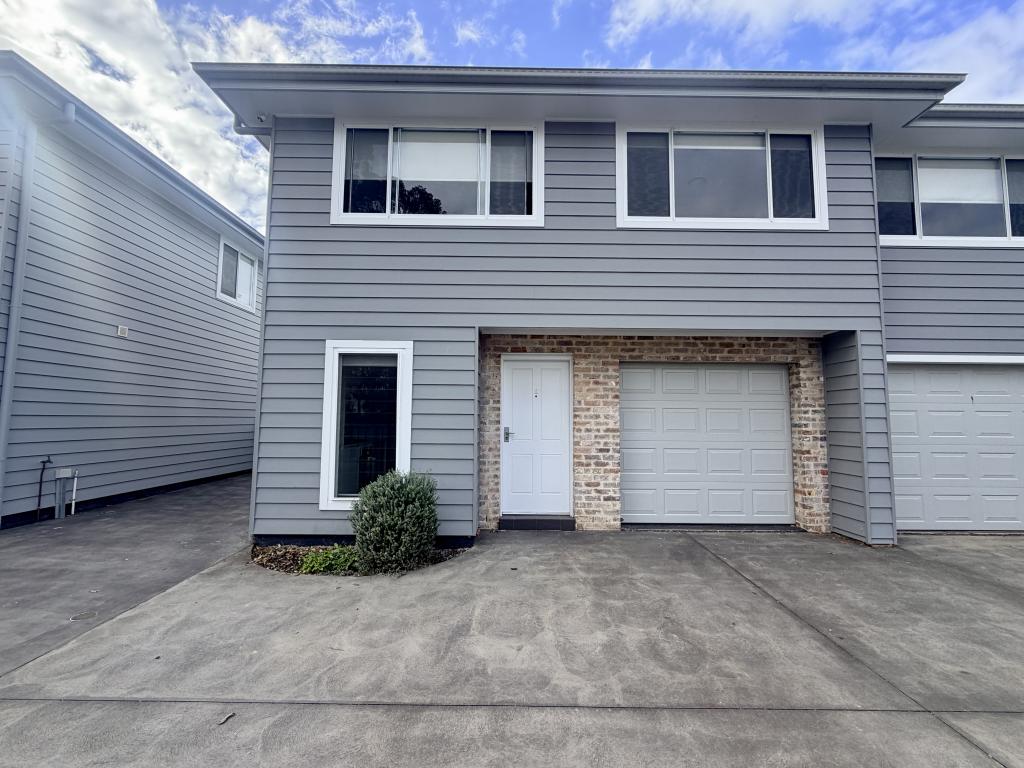 2/101a Hillcrest Ave, South Nowra, NSW 2541