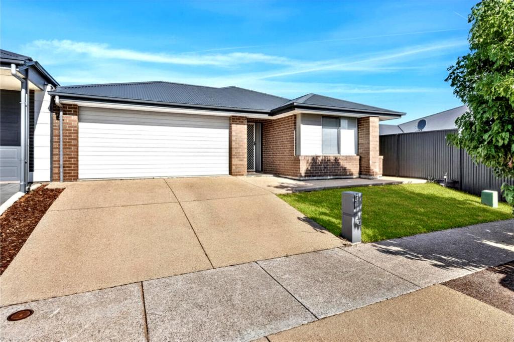 4 Mcglynn Ct, Blakeview, SA 5114