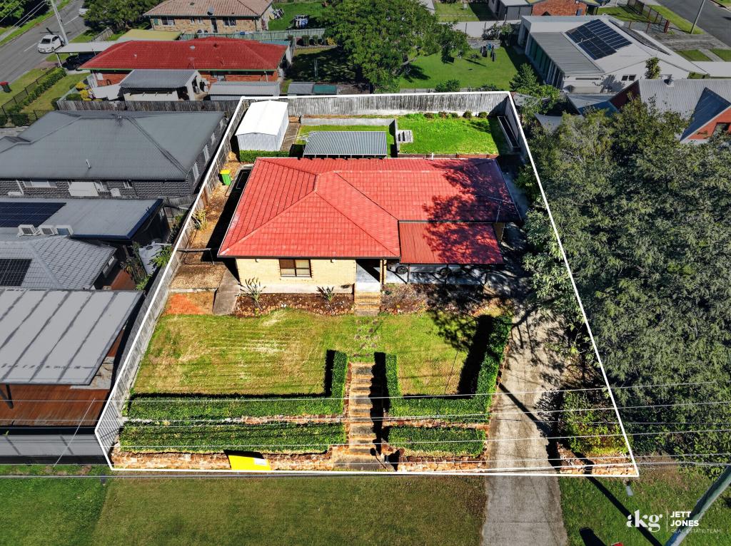 64 Radiata St, Hillcrest, QLD 4118