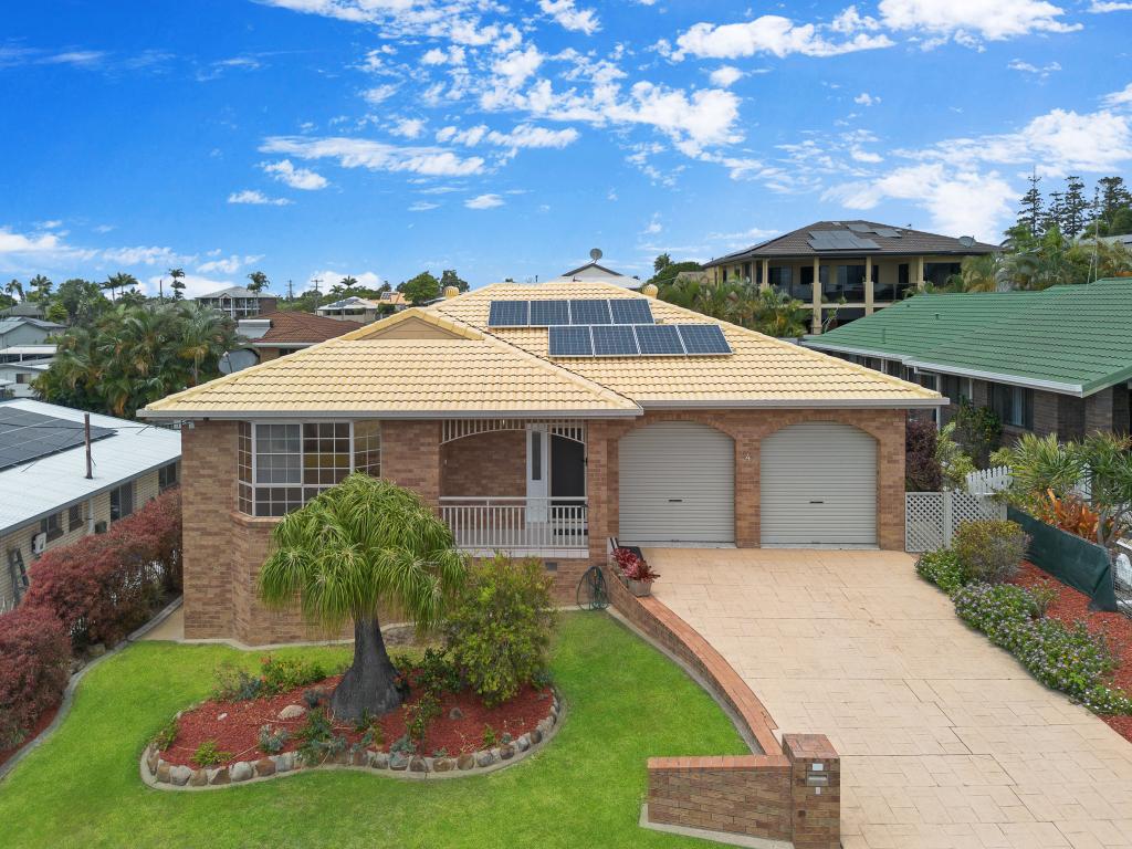 4 Ungowa Ave, Pialba, QLD 4655