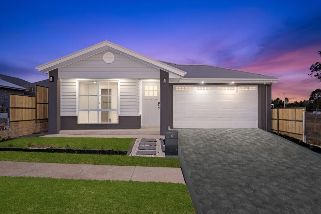 8 Equestrian St, Cobbitty, NSW 2570