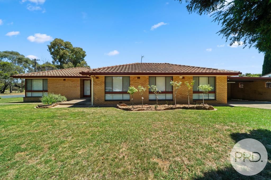 1 Coyne St, Mount Austin, NSW 2650