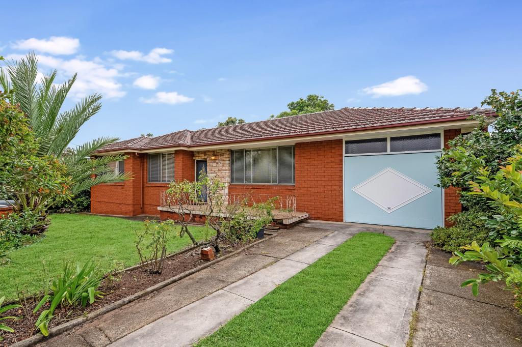 15 Forshaw Ave, Chester Hill, NSW 2162